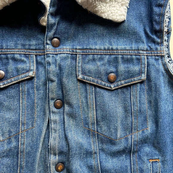 Vintage 80s lined denim vest, dark denim, fuzzy Sherpa lining, used gd condition - Picture 3 of 10